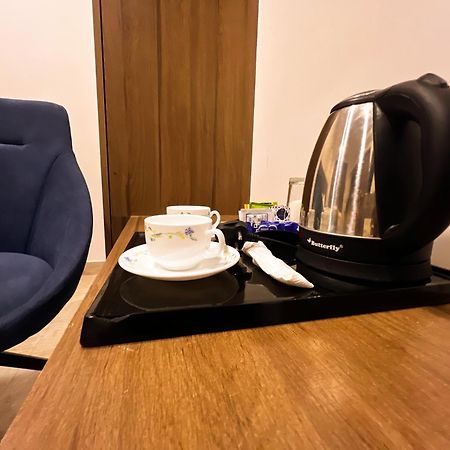 Hotel Sterling Inn Bangalore International Airport Yelahanka Eksteriør billede