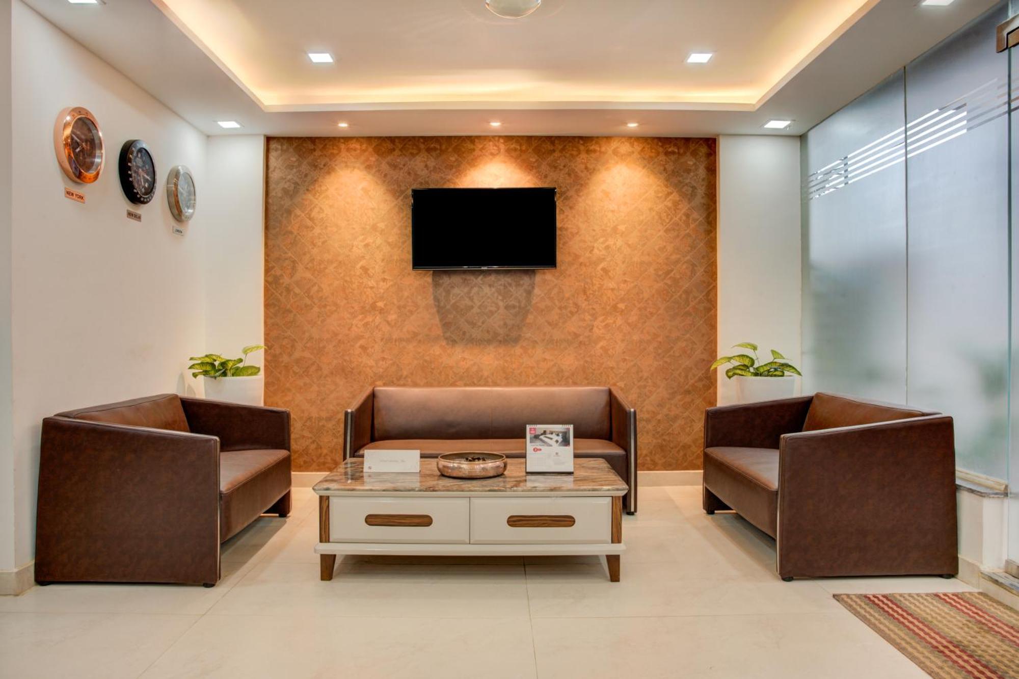 Hotel Sterling Inn Bangalore International Airport Yelahanka Eksteriør billede